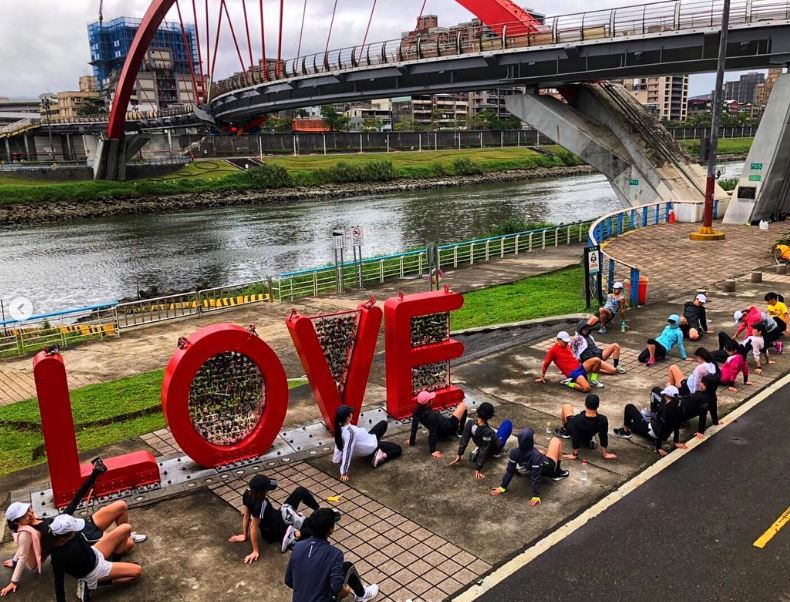 Recommended Taipei Running Route Rainbow Bridge Running Group Practice