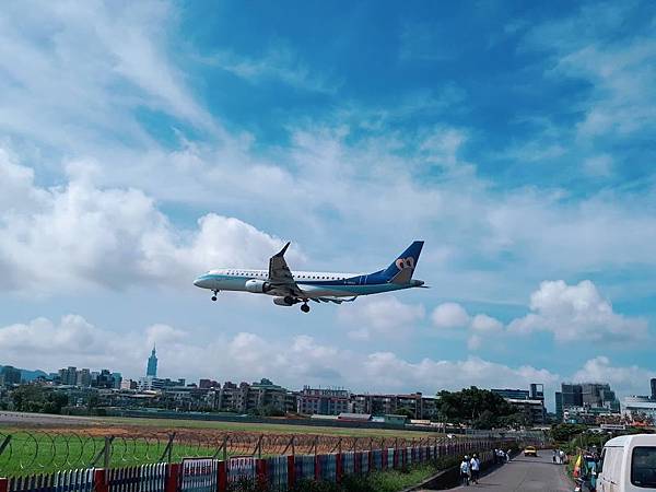 自行車遊台北飛機巷