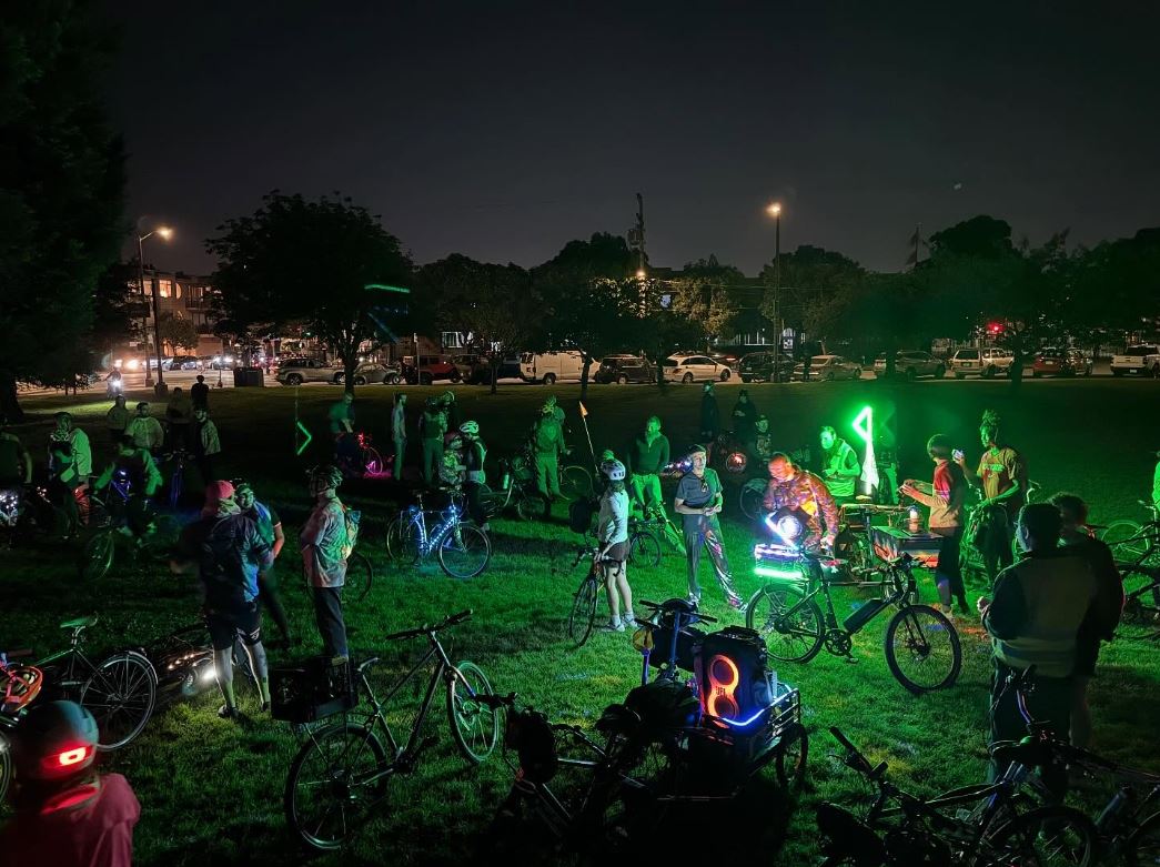 從運動到派對：Bike Rave 如何改寫單車文化- 自行車/跑步- 蹦克說- Bone 蹦克