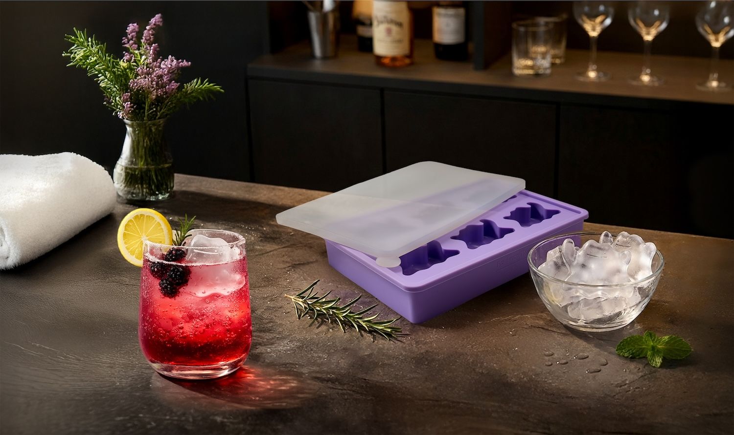 Using Bone&rsquo;s Pok&eacute;mon ice tray is so fun&mdash;it adds a refreshing touch to daily life!
